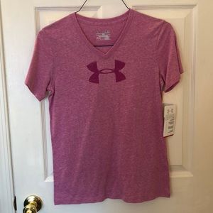 Under armor pink V-neck NWT